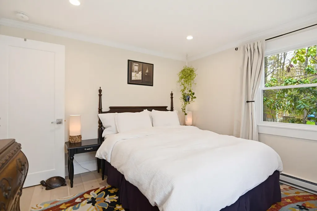73 Autumn Lane Yarmouth ME 04096