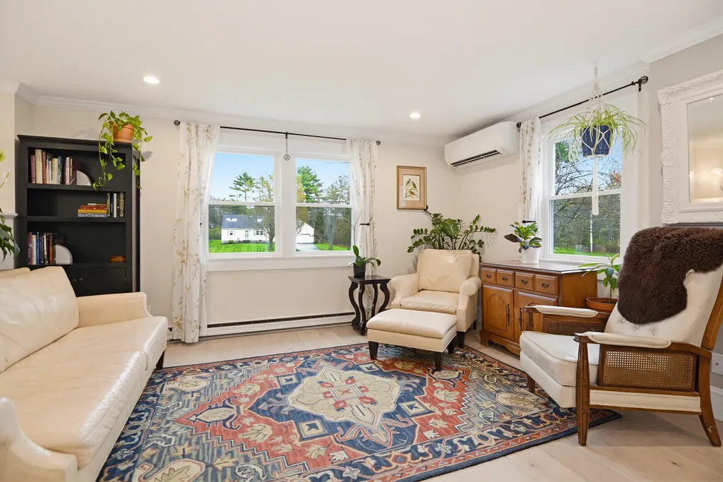 73 Autumn Lane Yarmouth ME 04096