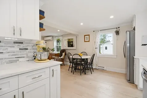 73 Autumn Lane Yarmouth ME 04096