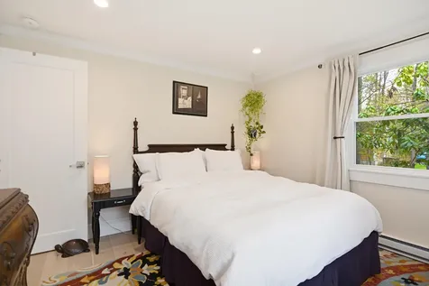 73 Autumn Lane Yarmouth ME 04096
