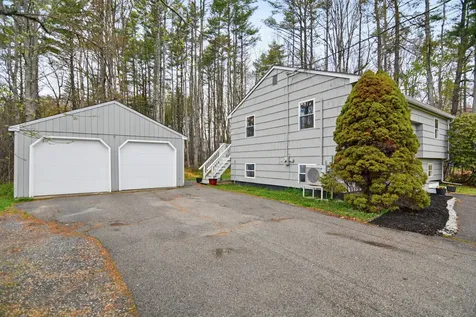 73 Autumn Lane Yarmouth ME 04096