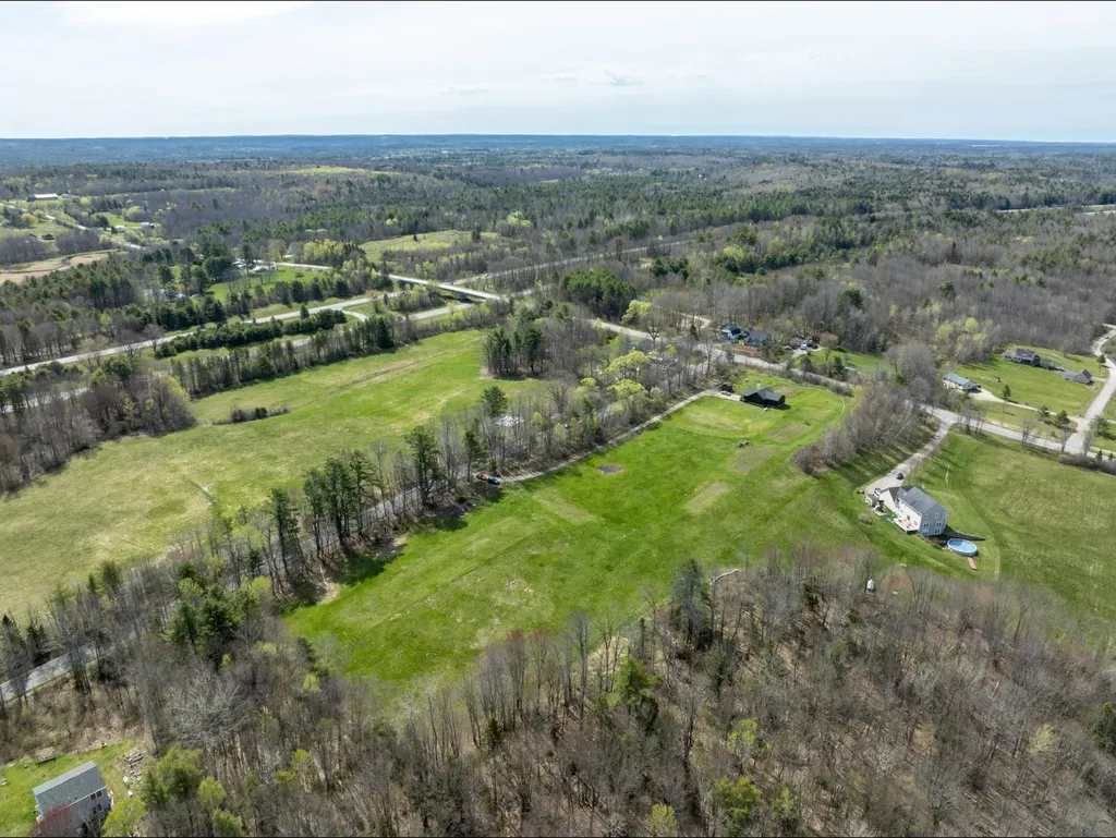 24 Brown Road Richmond ME 04357