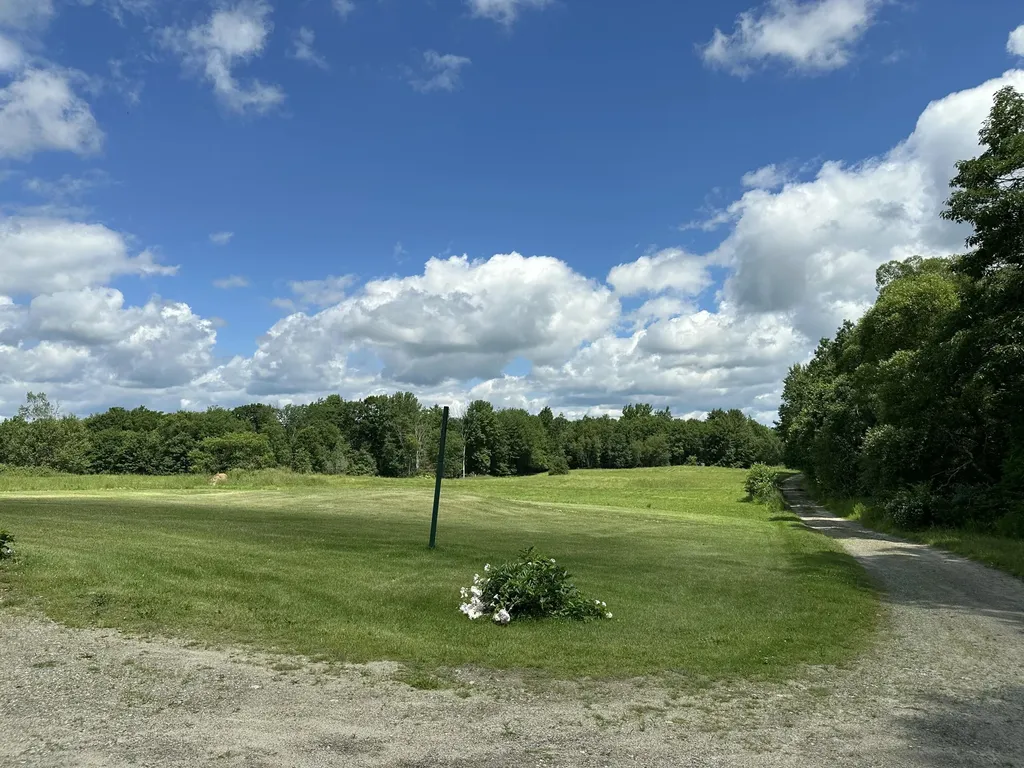 24 Brown Road Richmond ME 04357