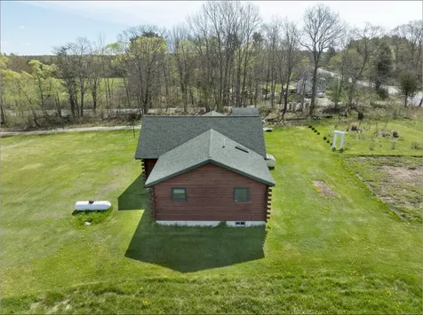 24 Brown Road Richmond ME 04357