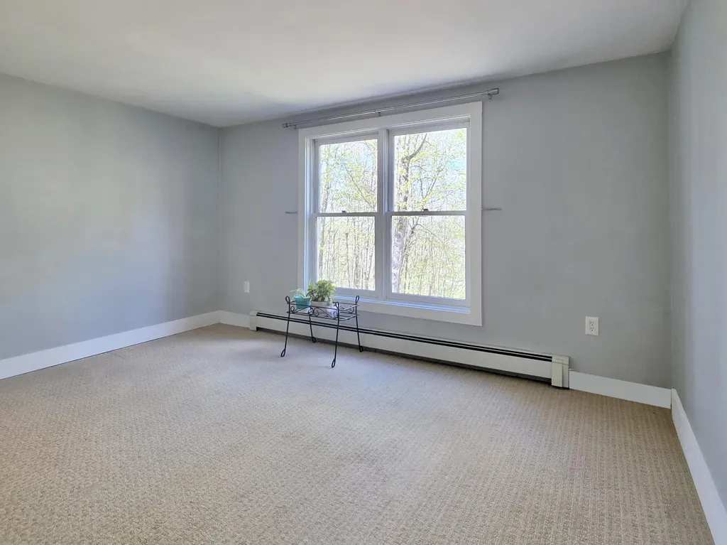 319 N Raymond Road Raymond ME 04071