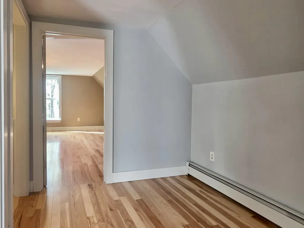 319 N Raymond Road Raymond ME 04071