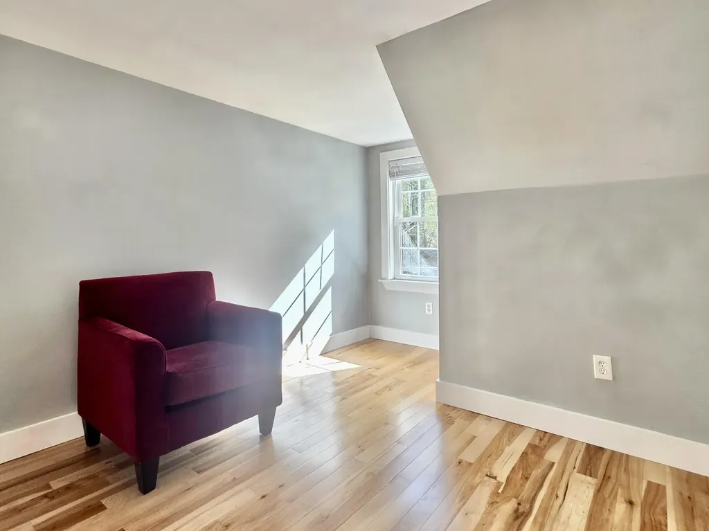 319 N Raymond Road Raymond ME 04071