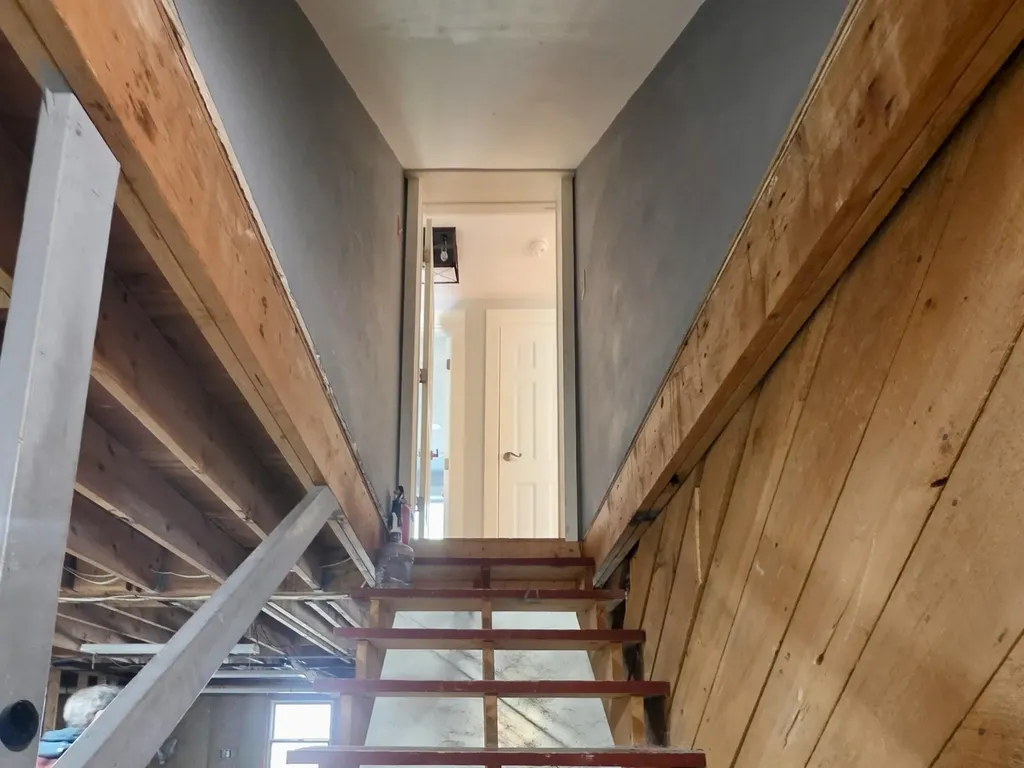 319 N Raymond Road Raymond ME 04071