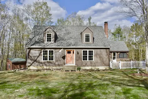 319 N Raymond Road Raymond ME 04071