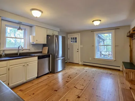 319 N Raymond Road Raymond ME 04071