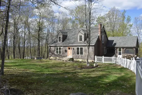 319 N Raymond Road Raymond ME 04071