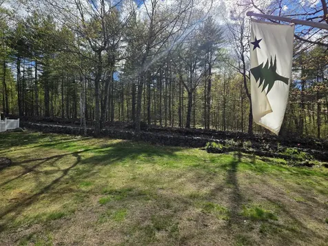 319 N Raymond Road Raymond ME 04071