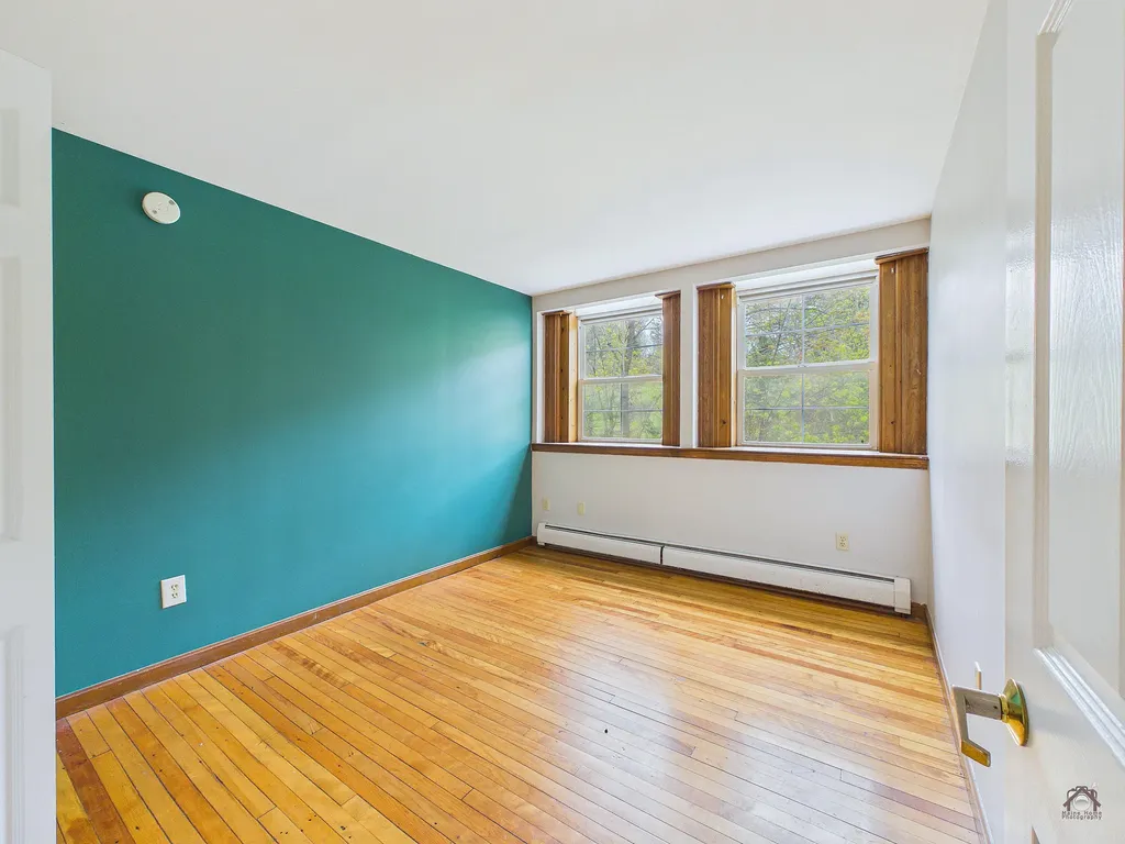 85 Middle Street Hallowell ME 04347