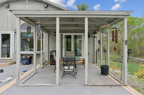 28 Oakledge Hills Road Raymond ME 04071