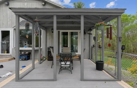 28 Oakledge Hills Road Raymond ME 04071