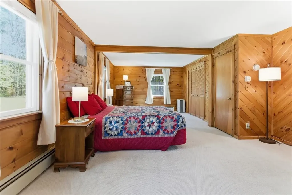 43 Holmes Road Winthrop ME 04364