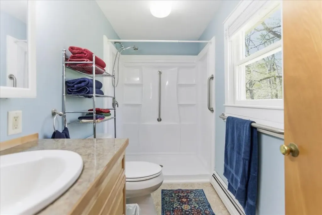 43 Holmes Road Winthrop ME 04364