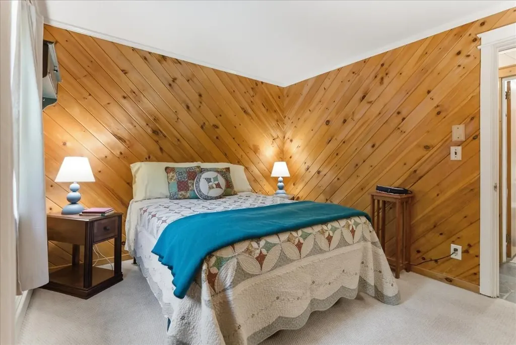 43 Holmes Road Winthrop ME 04364