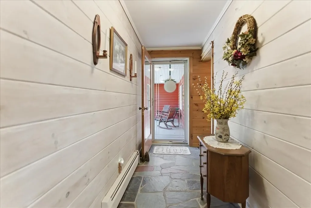 43 Holmes Road Winthrop ME 04364