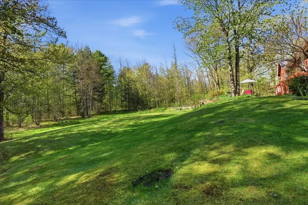 43 Holmes Road Winthrop ME 04364