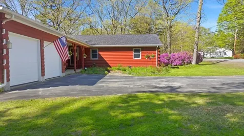 43 Holmes Road Winthrop ME 04364