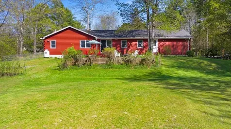 43 Holmes Road Winthrop ME 04364