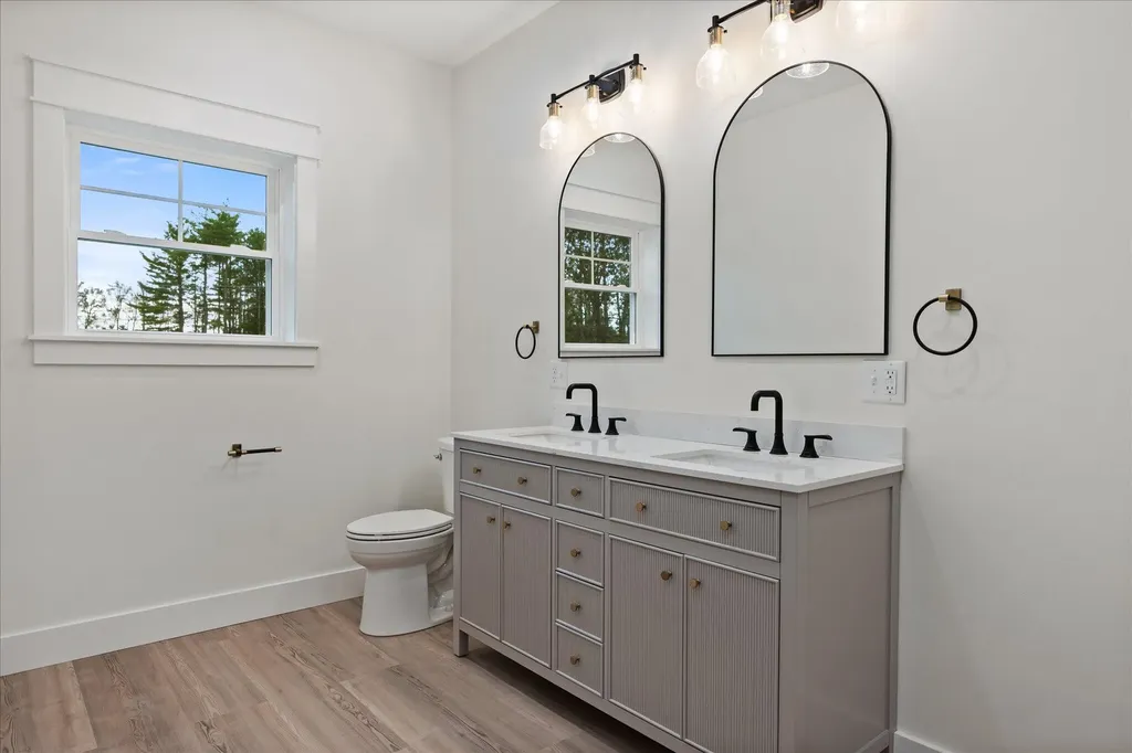 5 Allen Drive Orrington ME 04474