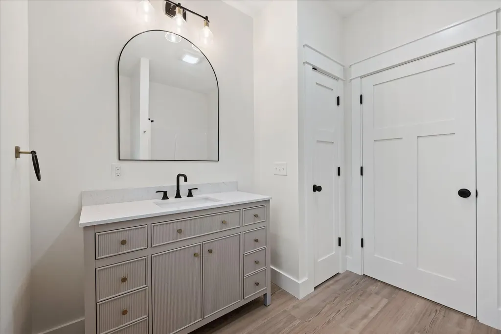 5 Allen Drive Orrington ME 04474
