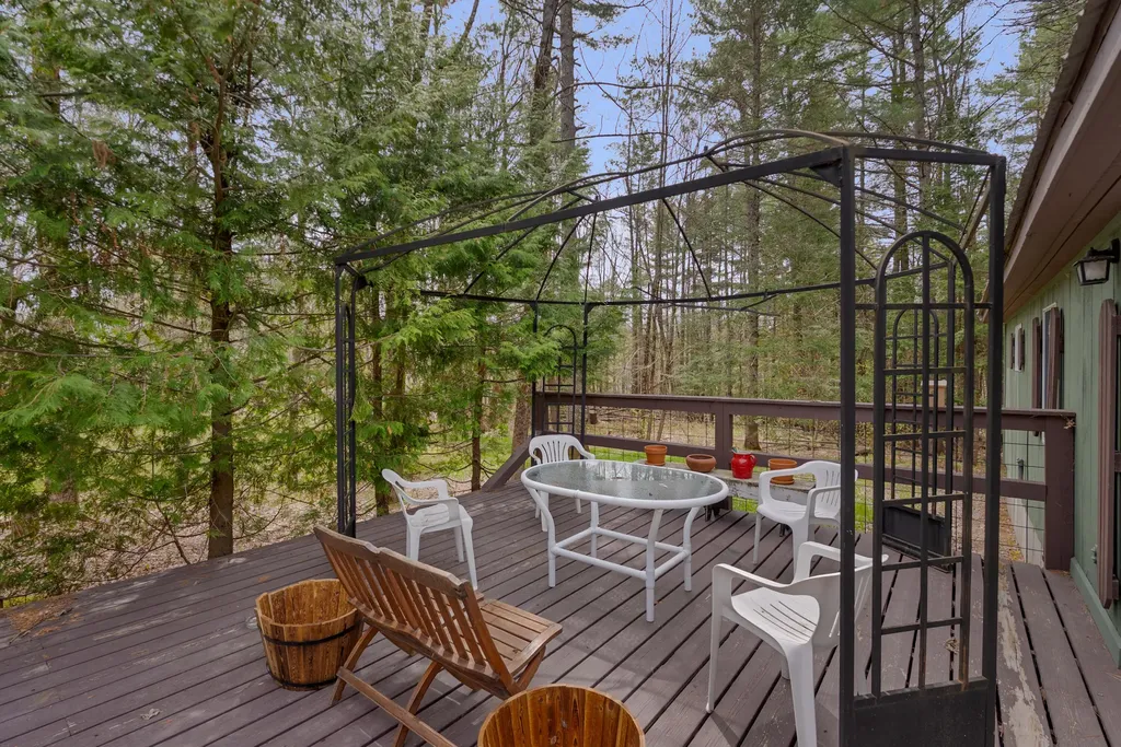 30 Horse Point Road Belgrade ME 04917