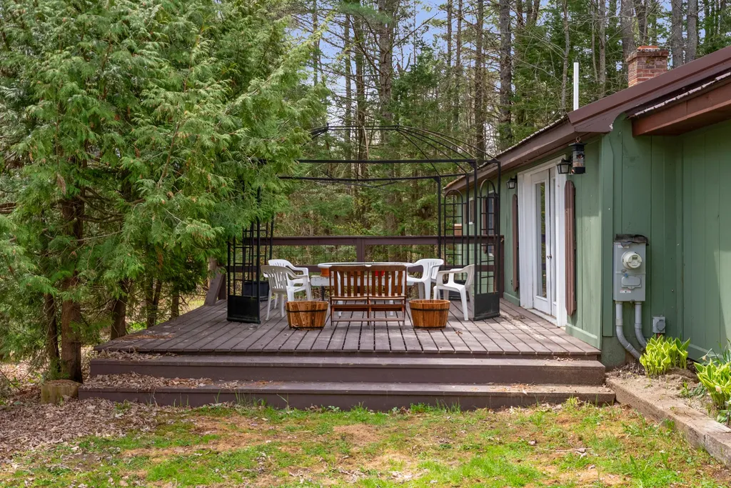 30 Horse Point Road Belgrade ME 04917