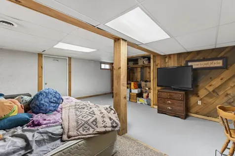 30 Horse Point Road Belgrade ME 04917