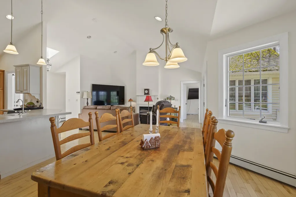 23 Sunny Acres Lane Boothbay ME 04537