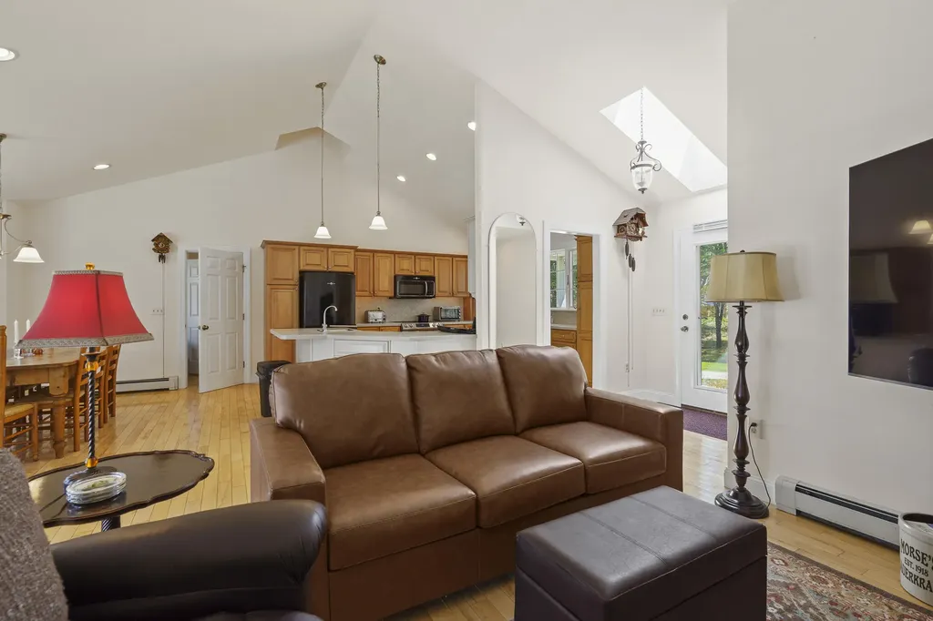 23 Sunny Acres Lane Boothbay ME 04537
