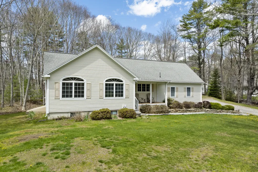 23 Sunny Acres Lane Boothbay ME 04537