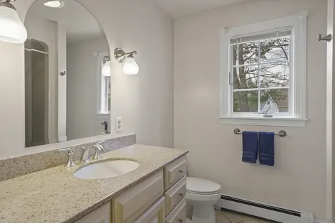 23 Sunny Acres Lane Boothbay ME 04537