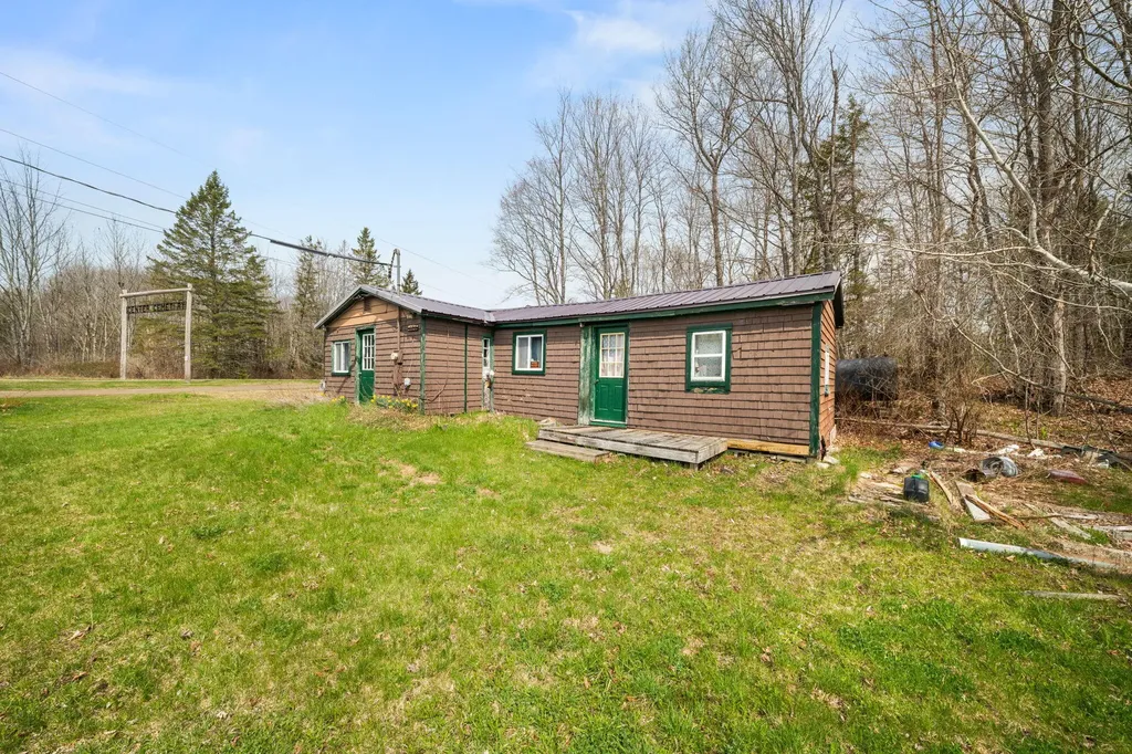 476 E Thorndike Road Thorndike ME 04986