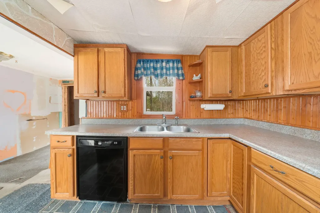 476 E Thorndike Road Thorndike ME 04986