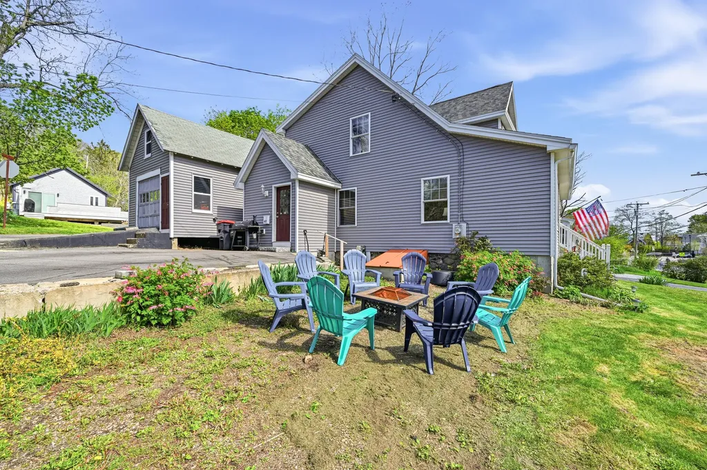 67 Whipple Road Kittery ME 03904