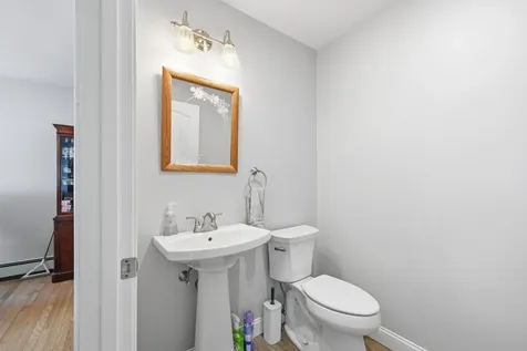 67 Whipple Road Kittery ME 03904