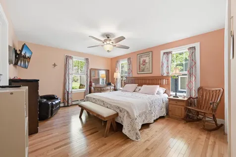67 Whipple Road Kittery ME 03904