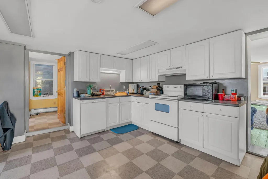 185 W Main Street Stockton Springs ME 04981