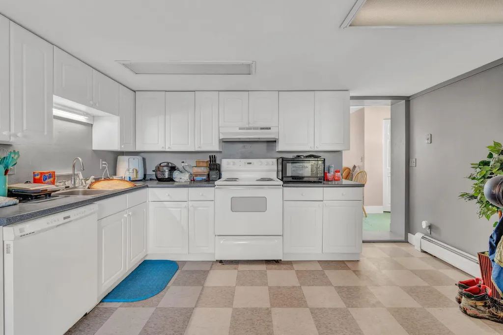 185 W Main Street Stockton Springs ME 04981