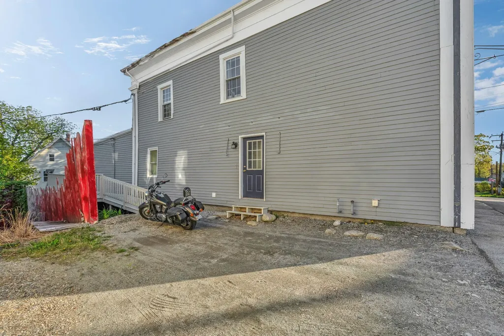 185 W Main Street Stockton Springs ME 04981
