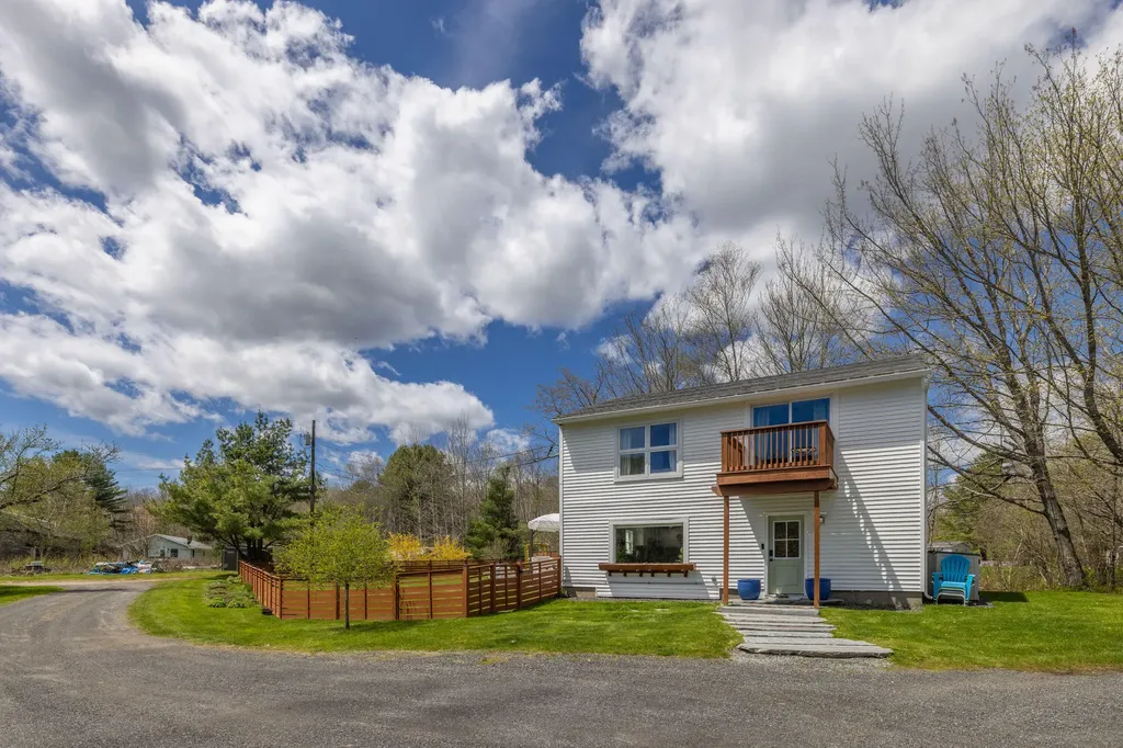3074 Camden Road Warren ME 04864