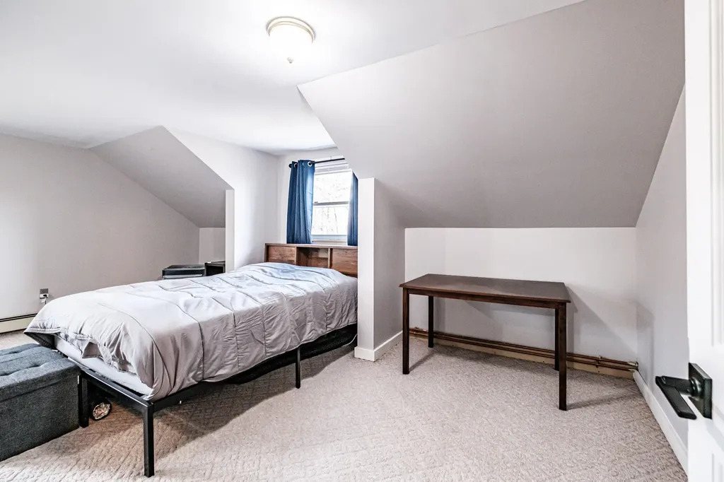 263 King Hill Road Paris ME 04281
