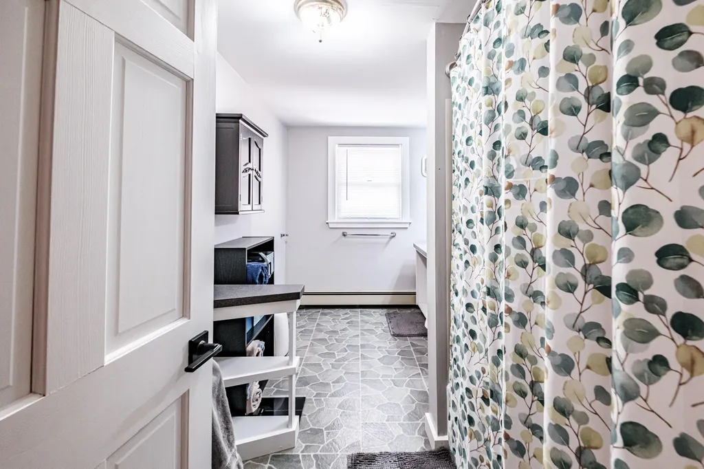 263 King Hill Road Paris ME 04281