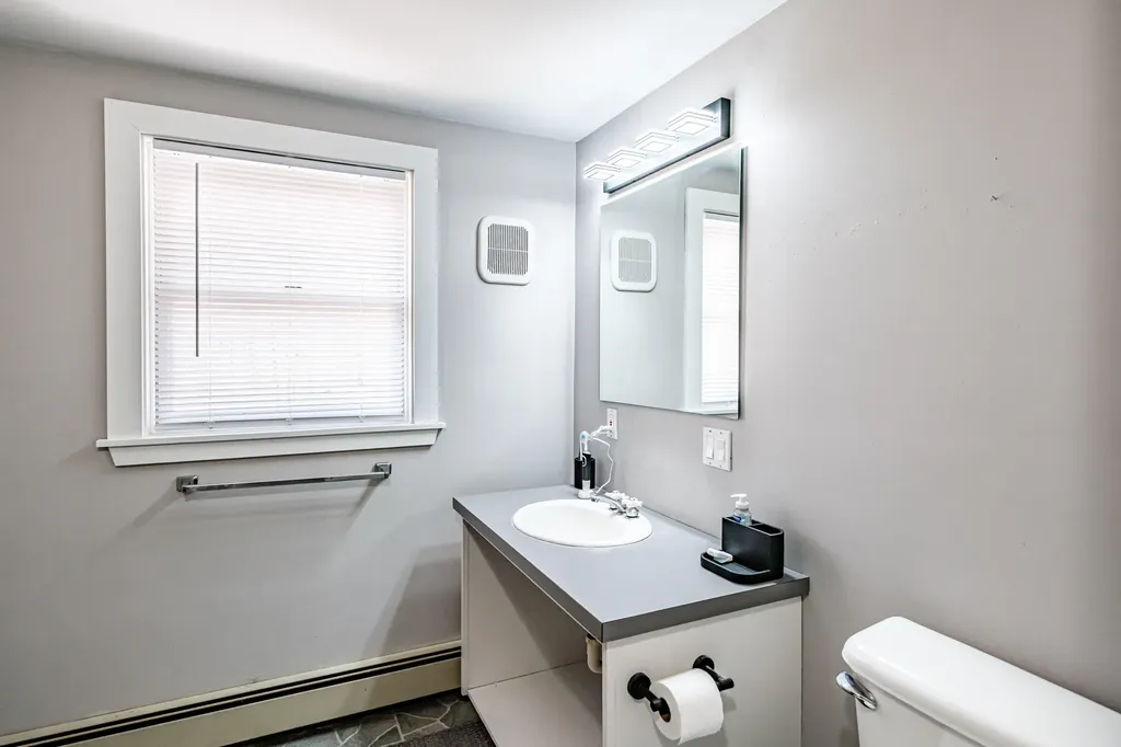 263 King Hill Road Paris ME 04281