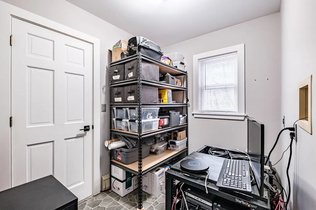 263 King Hill Road Paris ME 04281