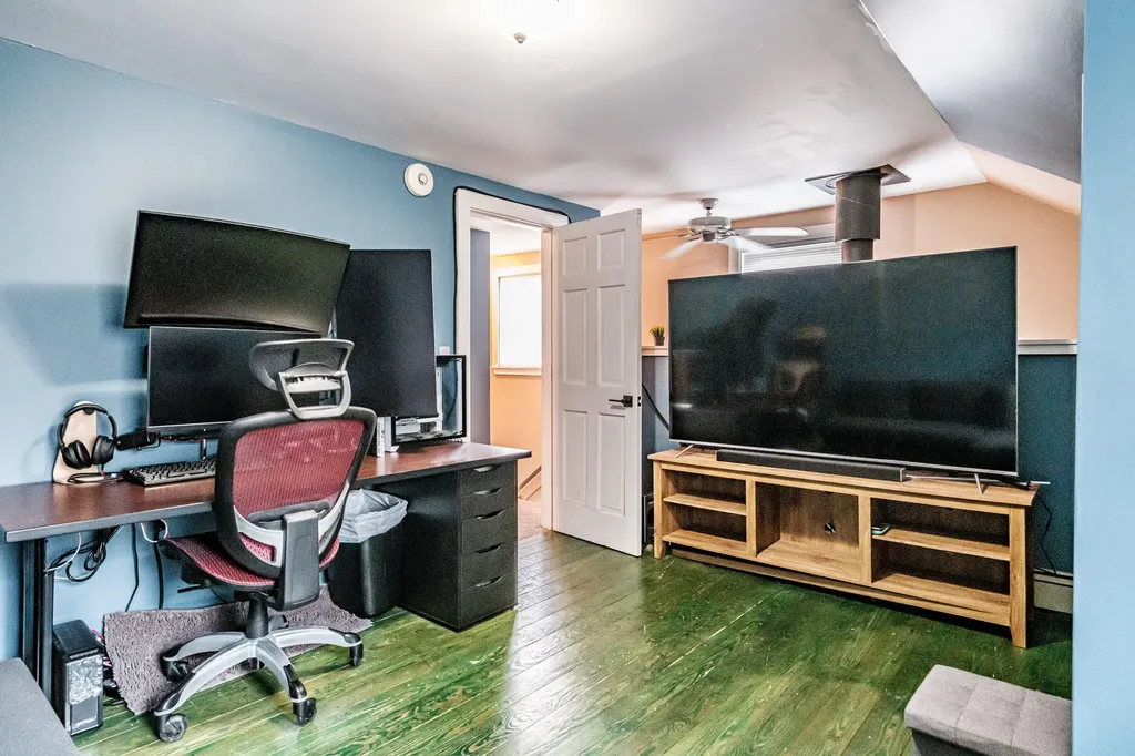 263 King Hill Road Paris ME 04281