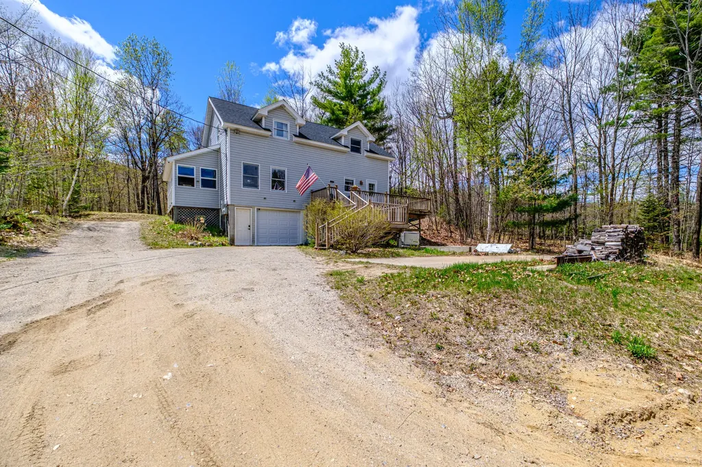263 King Hill Road Paris ME 04281